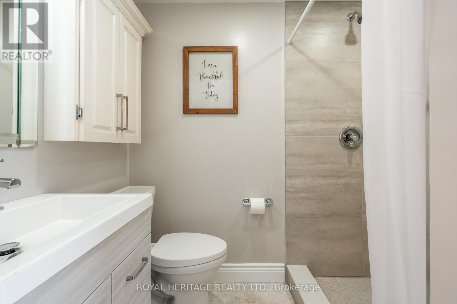 63 Cait Court, Hamilton, Ontario  L5G 1M3 - Photo 24 - X12434210