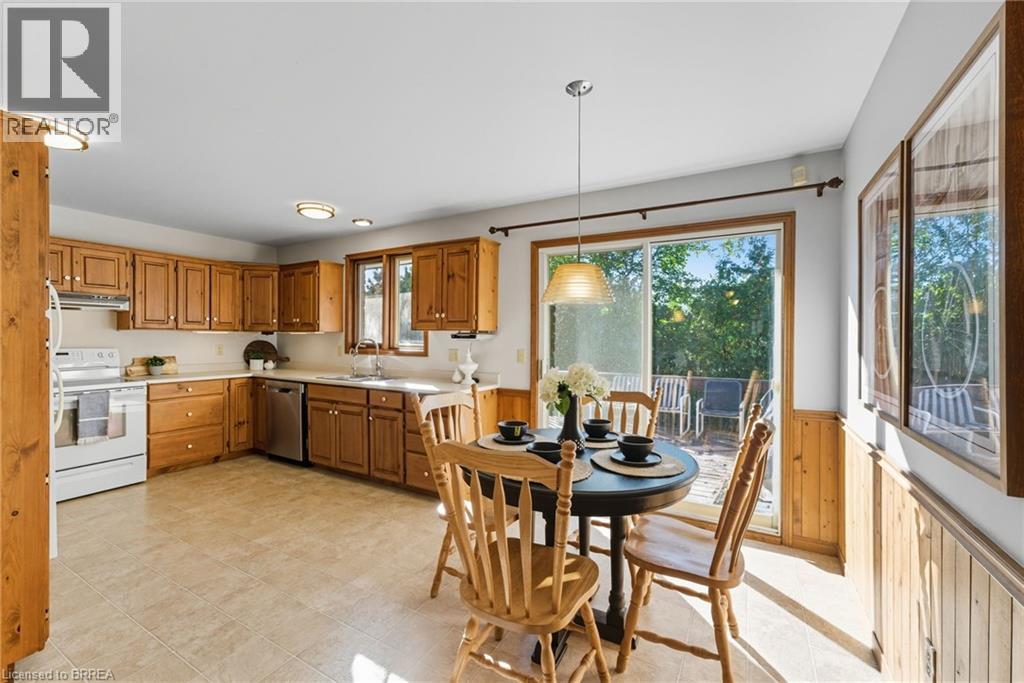 31 Belaire Road, Brantford, Ontario  N3R 6Z3 - Photo 10 - 40767505
