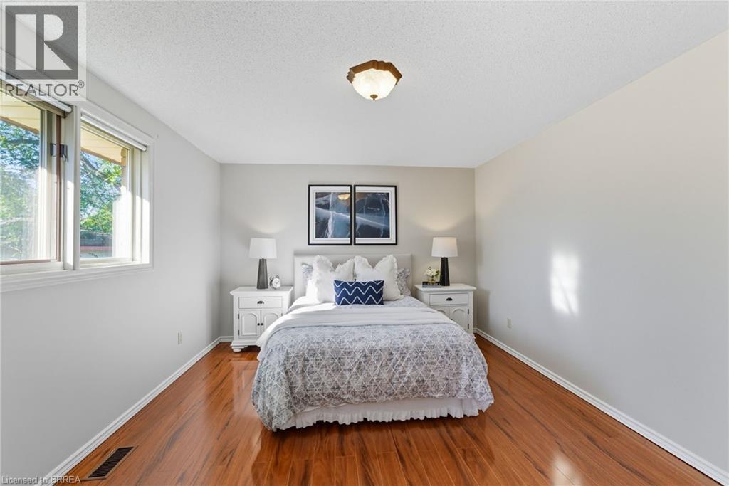 31 Belaire Road, Brantford, Ontario  N3R 6Z3 - Photo 16 - 40767505