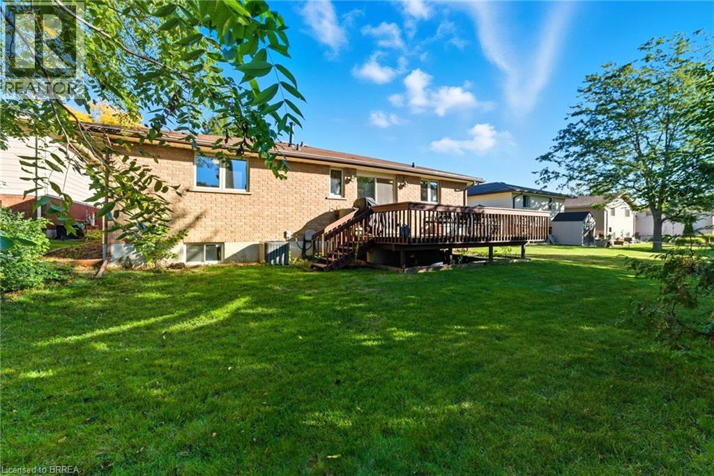 31 Belaire Road, Brantford, Ontario  N3R 6Z3 - Photo 35 - 40767505