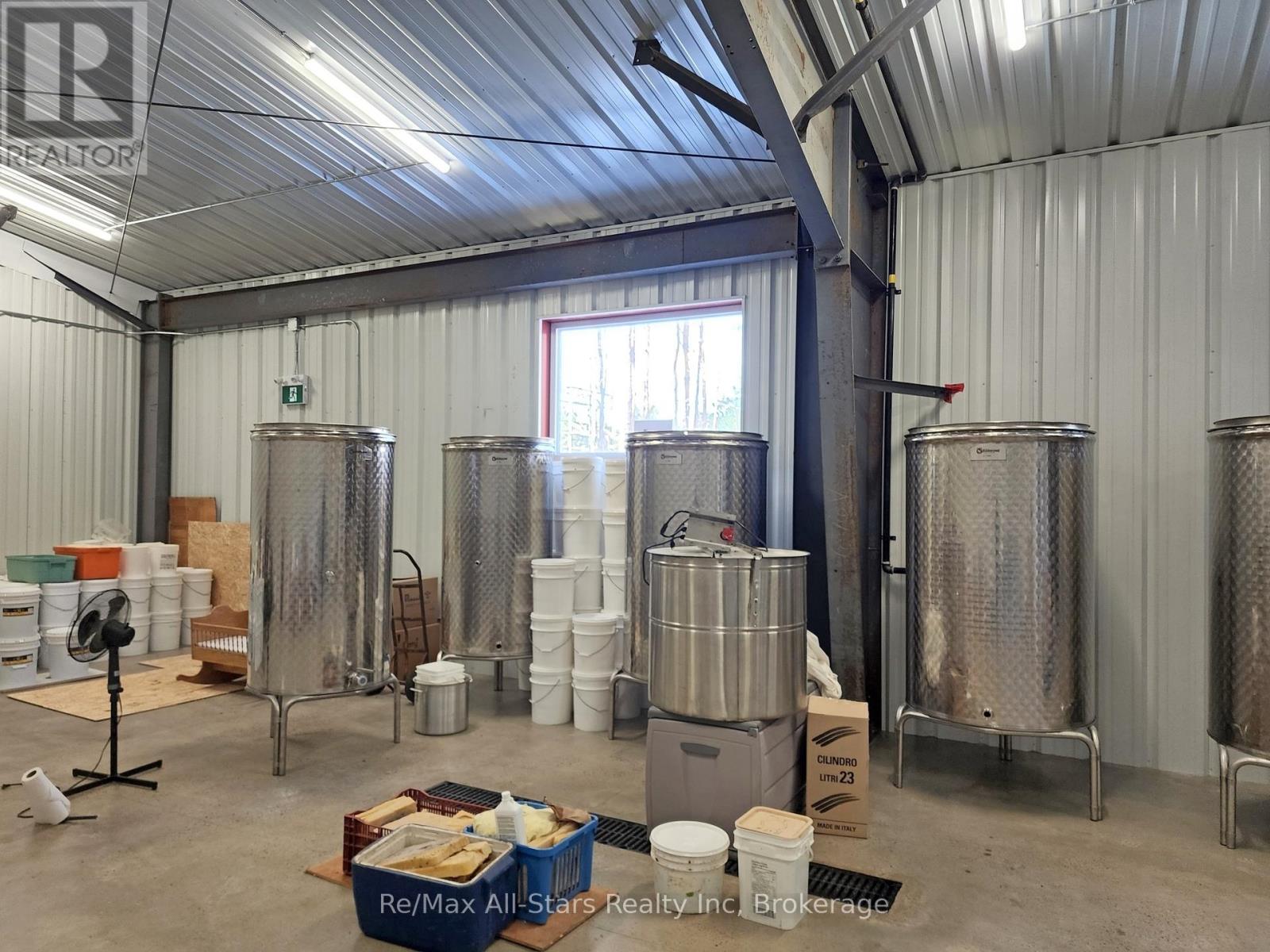 25754 35 Highway, Lake Of Bays (Franklin), Ontario  P0A 1H0 - Photo 15 - X12347380