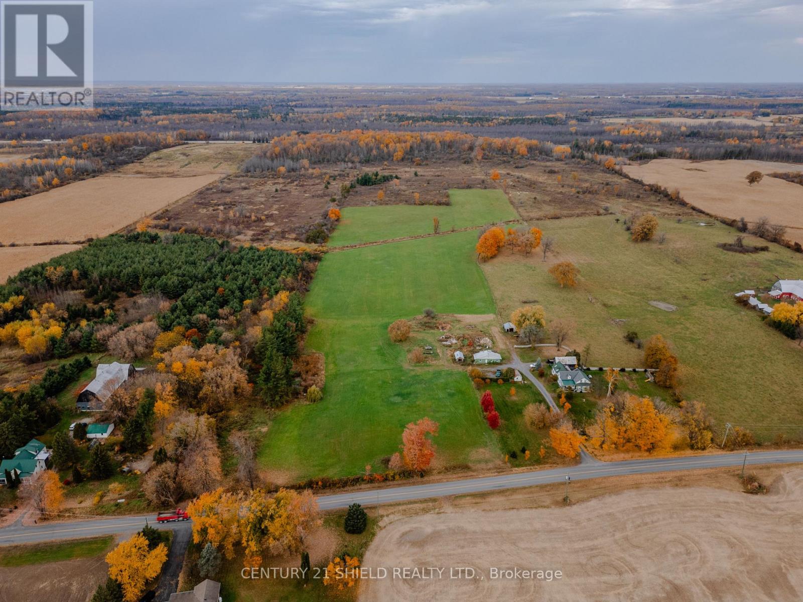 18985 Paragon Road, South Glengarry, Ontario  K0C 2E0 - Photo 1 - X12434328