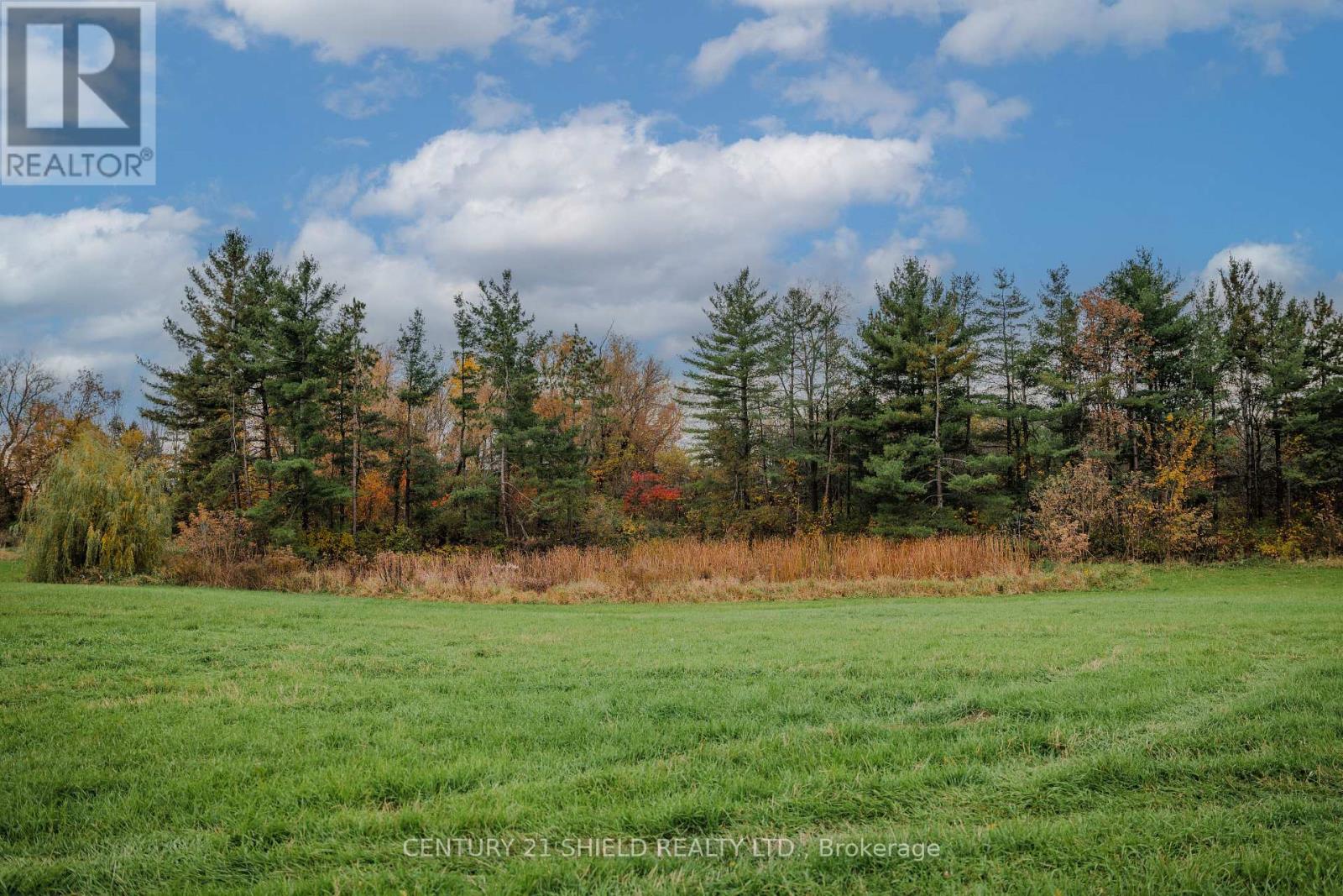 18985 Paragon Road, South Glengarry, Ontario  K0C 2E0 - Photo 14 - X12434328