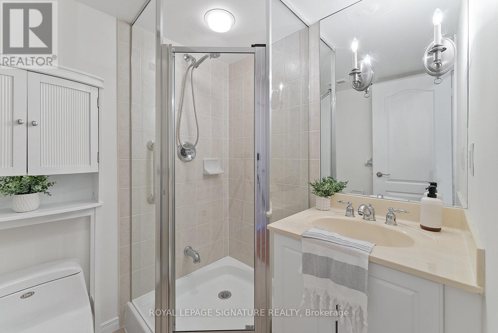 521 - 205 The Donway W, Toronto, Ontario  M3B 3S5 - Photo 17 - C12433450