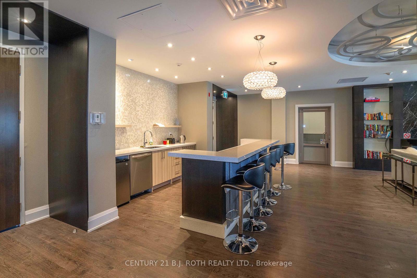 313 - 15277 Yonge Street S, Aurora, Ontario  L4G 1Y3 - Photo 34 - N12434135