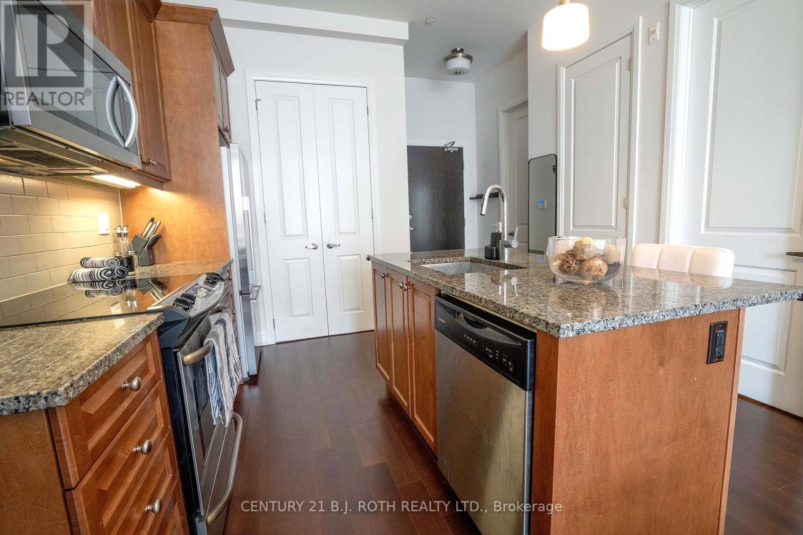 313 - 15277 Yonge Street S, Aurora, Ontario  L4G 1Y3 - Photo 11 - N12434135