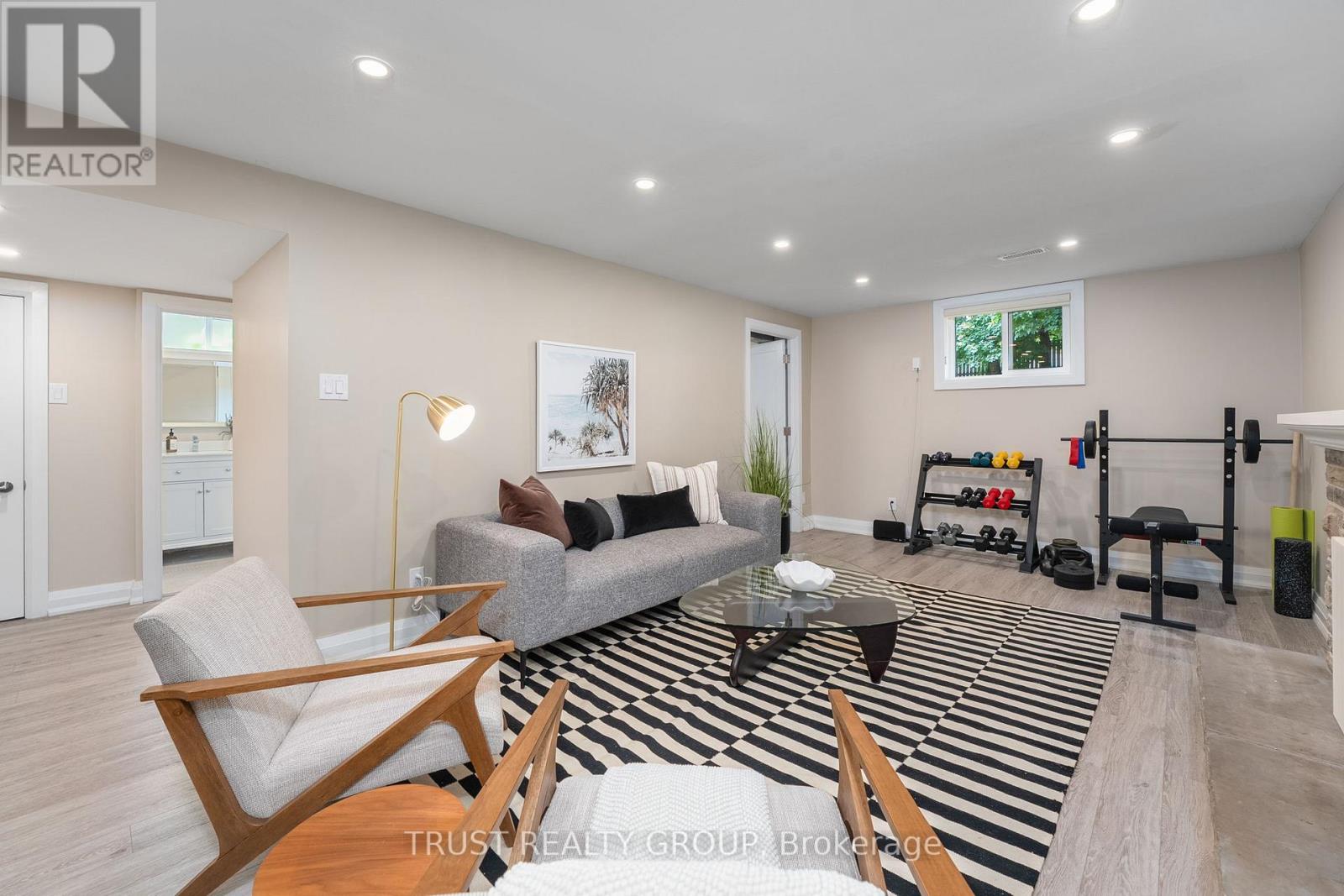 18 Deanecrest Road, Toronto, Ontario  M9B 5W4 - Photo 29 - W12434201