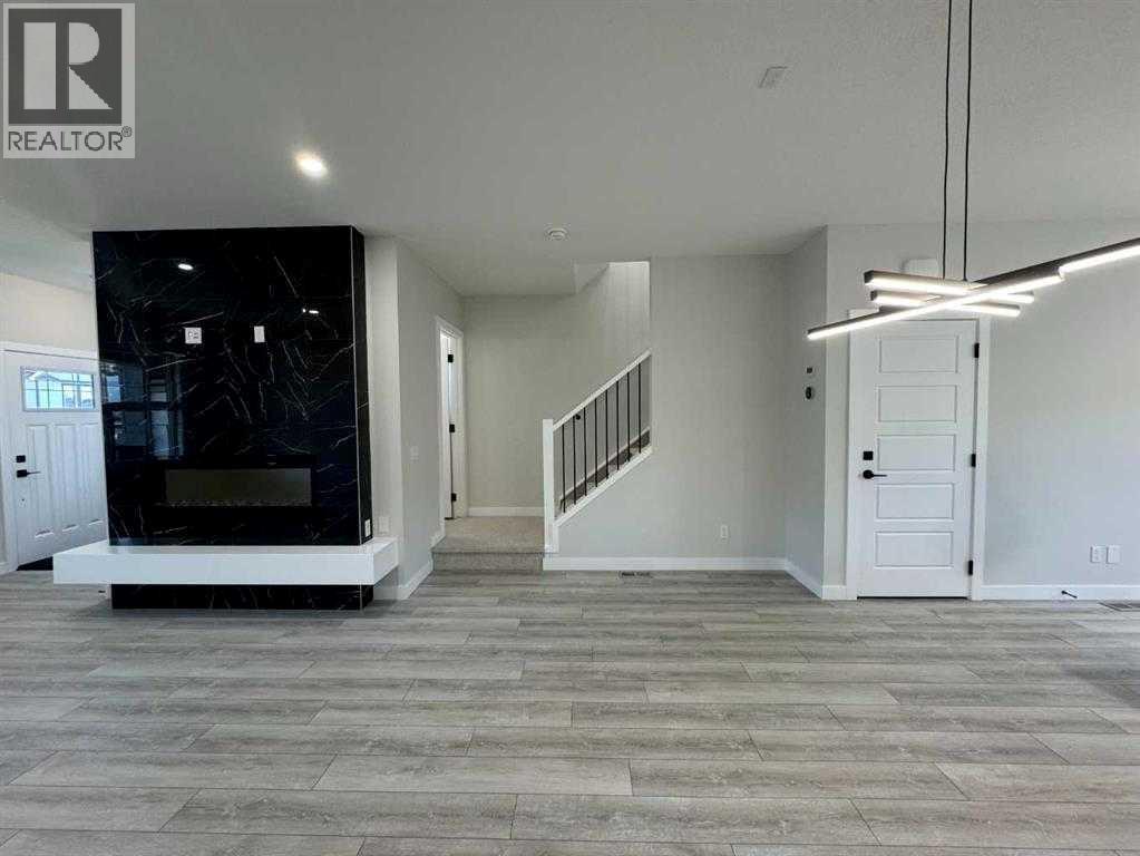Property at 72 Veranda Boulevard SW image 5