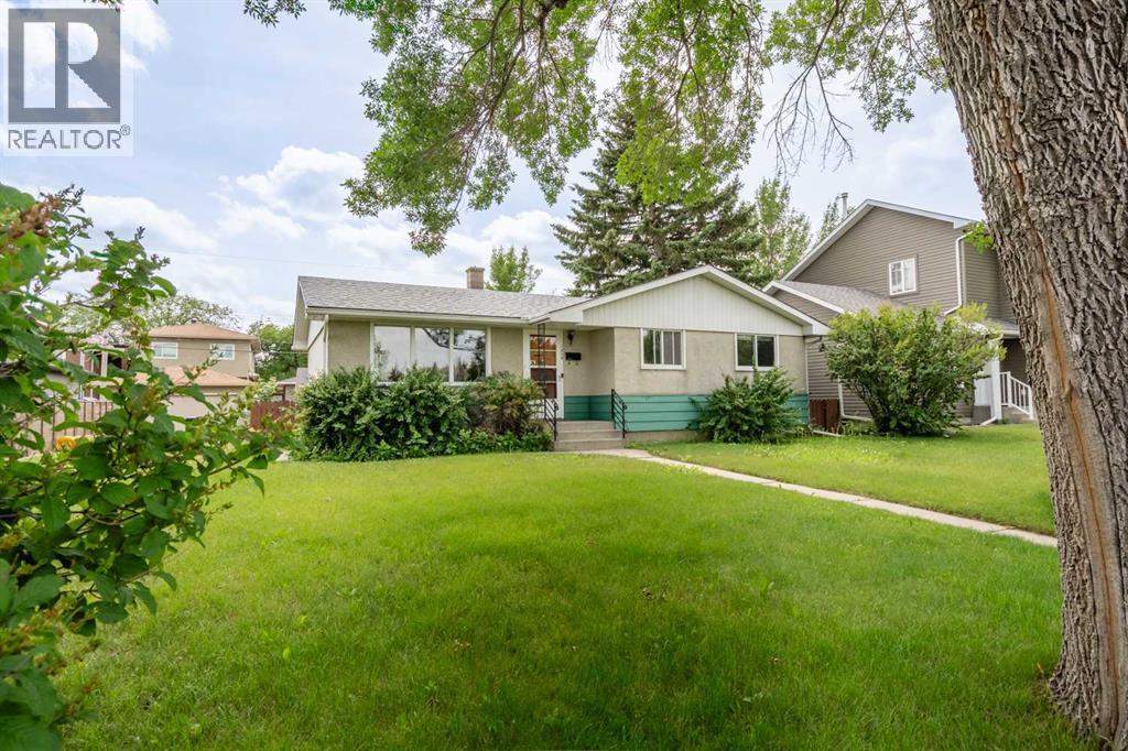 1015 32 Avenue Nw, Calgary, Alberta  T2K 0B2 - Photo 3 - A2256228