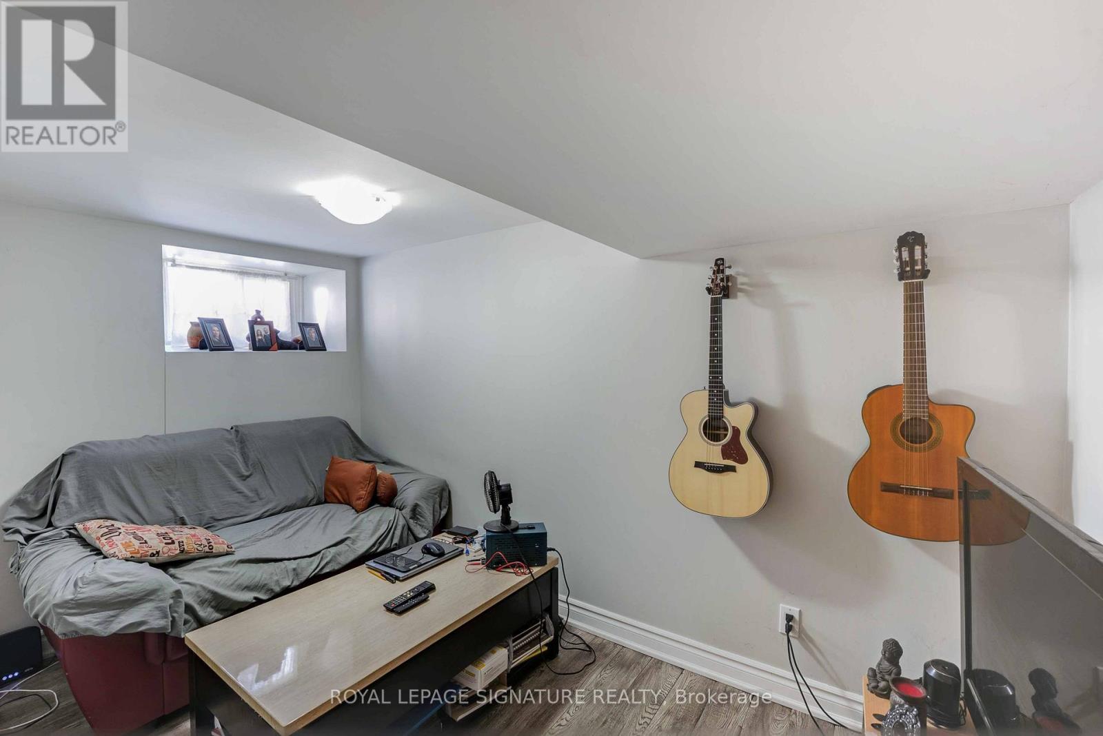 74 Kenilworth Avenue S, Hamilton, Ontario  L8K 2S9 - Photo 18 - X12427373
