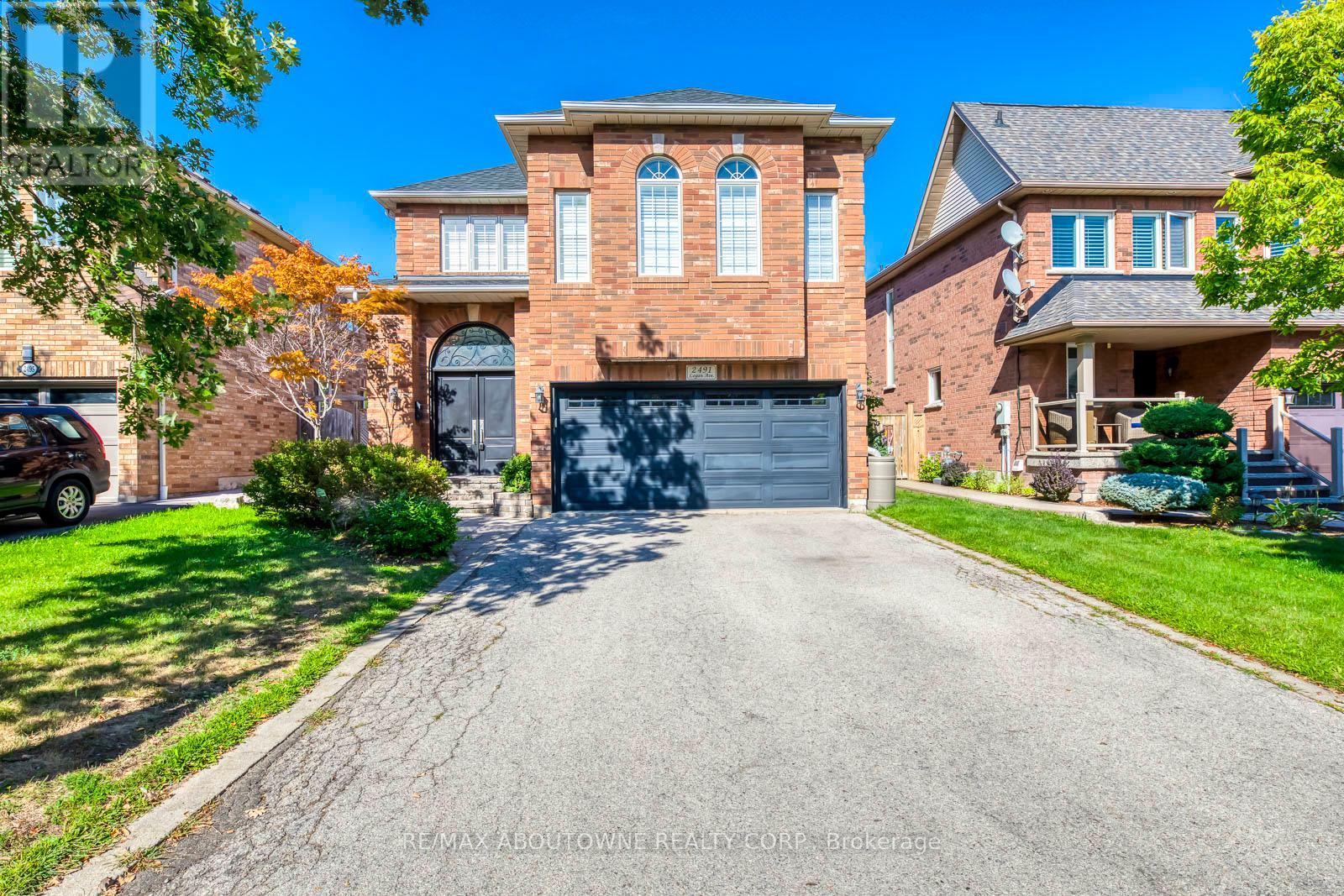 2491 LOGAN AVENUE, Oakville, Ontario