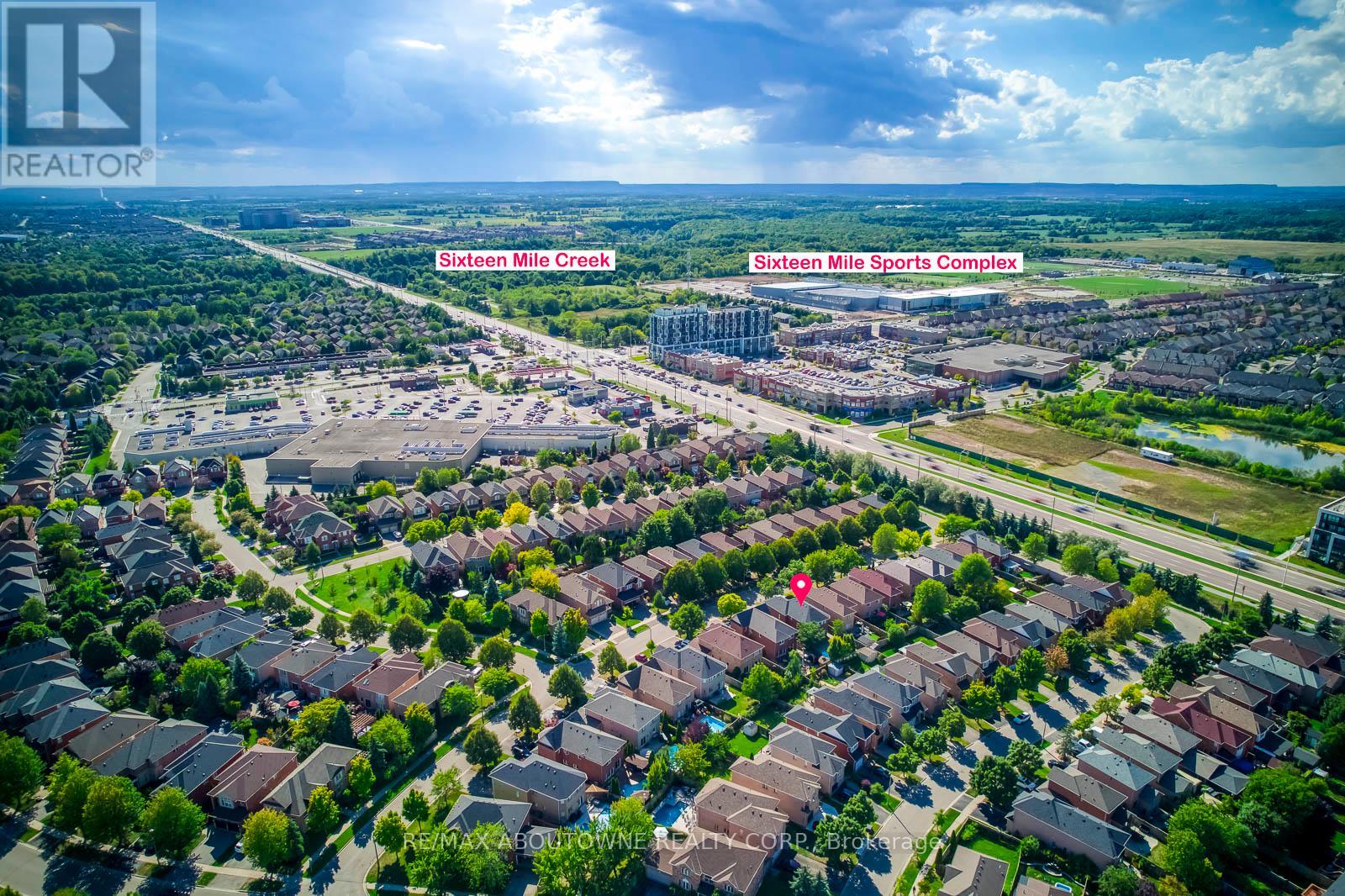 2491 Logan Avenue, Oakville, Ontario  L6H 6S1 - Photo 4 - W12408457