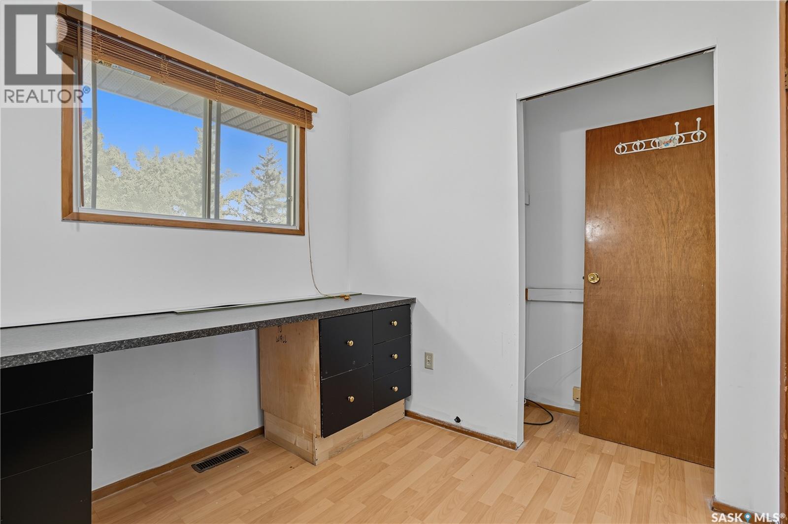 244 5th Avenue E, Gravelbourg, Saskatchewan  S0H 1X0 - Photo 21 - SK019504