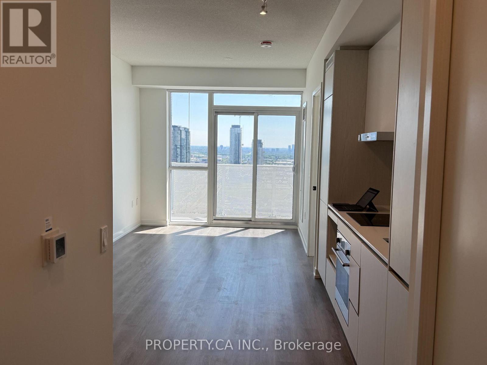 3306 - 28 Interchange Way, Vaughan, Ontario  L4K 0P8 - Photo 18 - N12354731