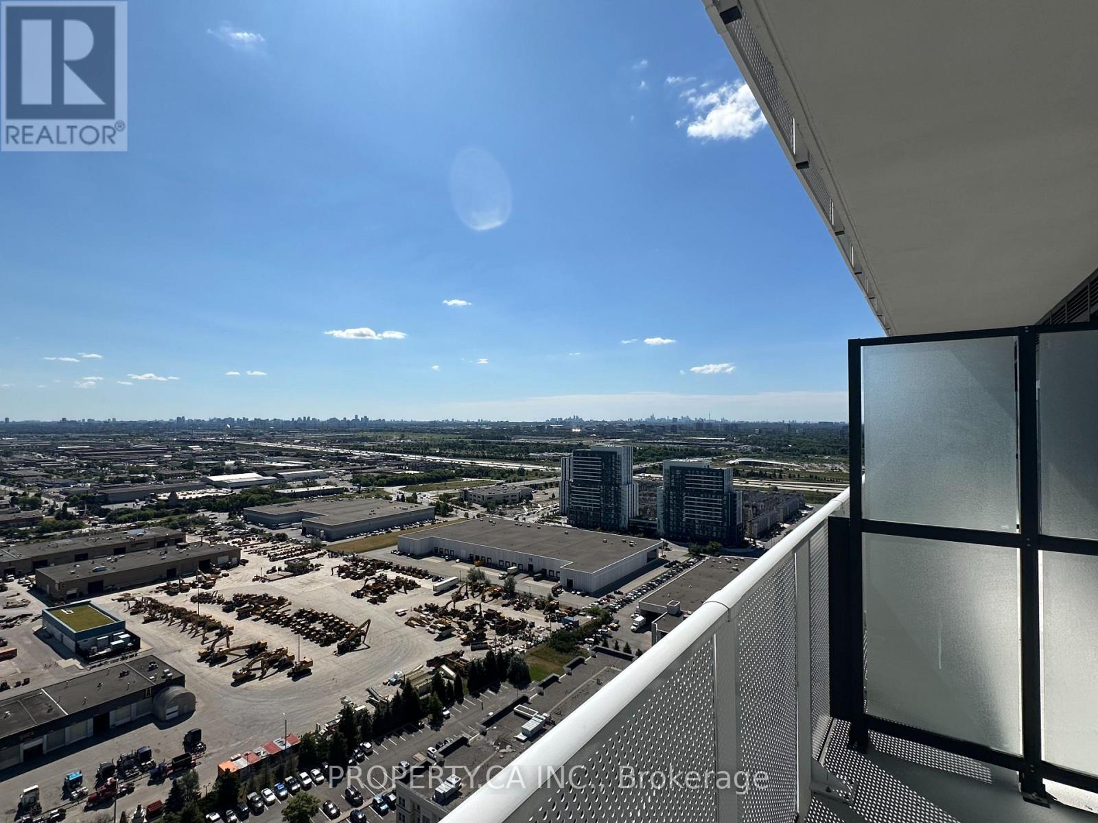3306 - 28 Interchange Way, Vaughan, Ontario  L4K 0P8 - Photo 9 - N12354731