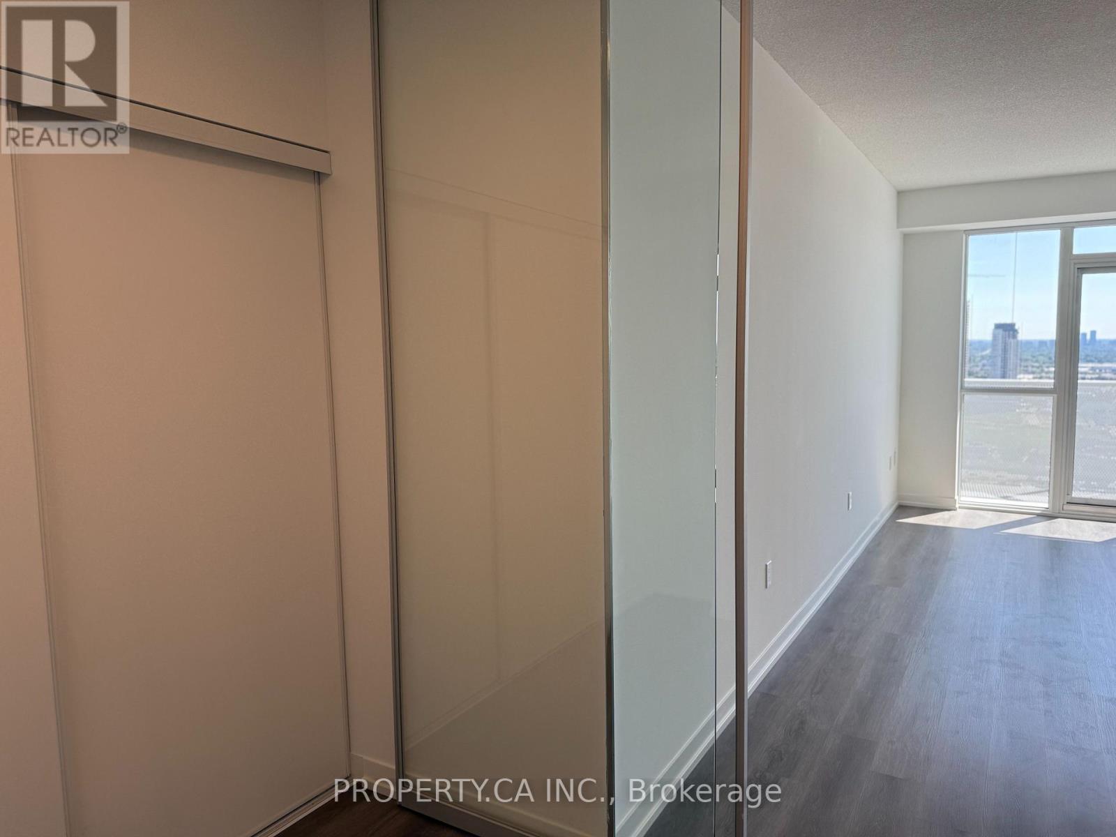 3306 - 28 Interchange Way, Vaughan, Ontario  L4K 0P8 - Photo 23 - N12354731