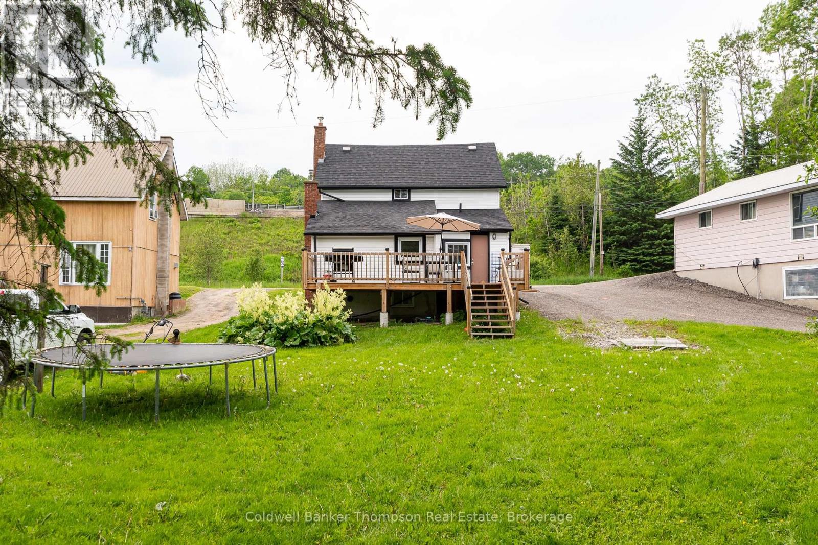112 Ryerson Crescent, Burk's Falls, Ontario  P0A 1C0 - Photo 2 - X12208281