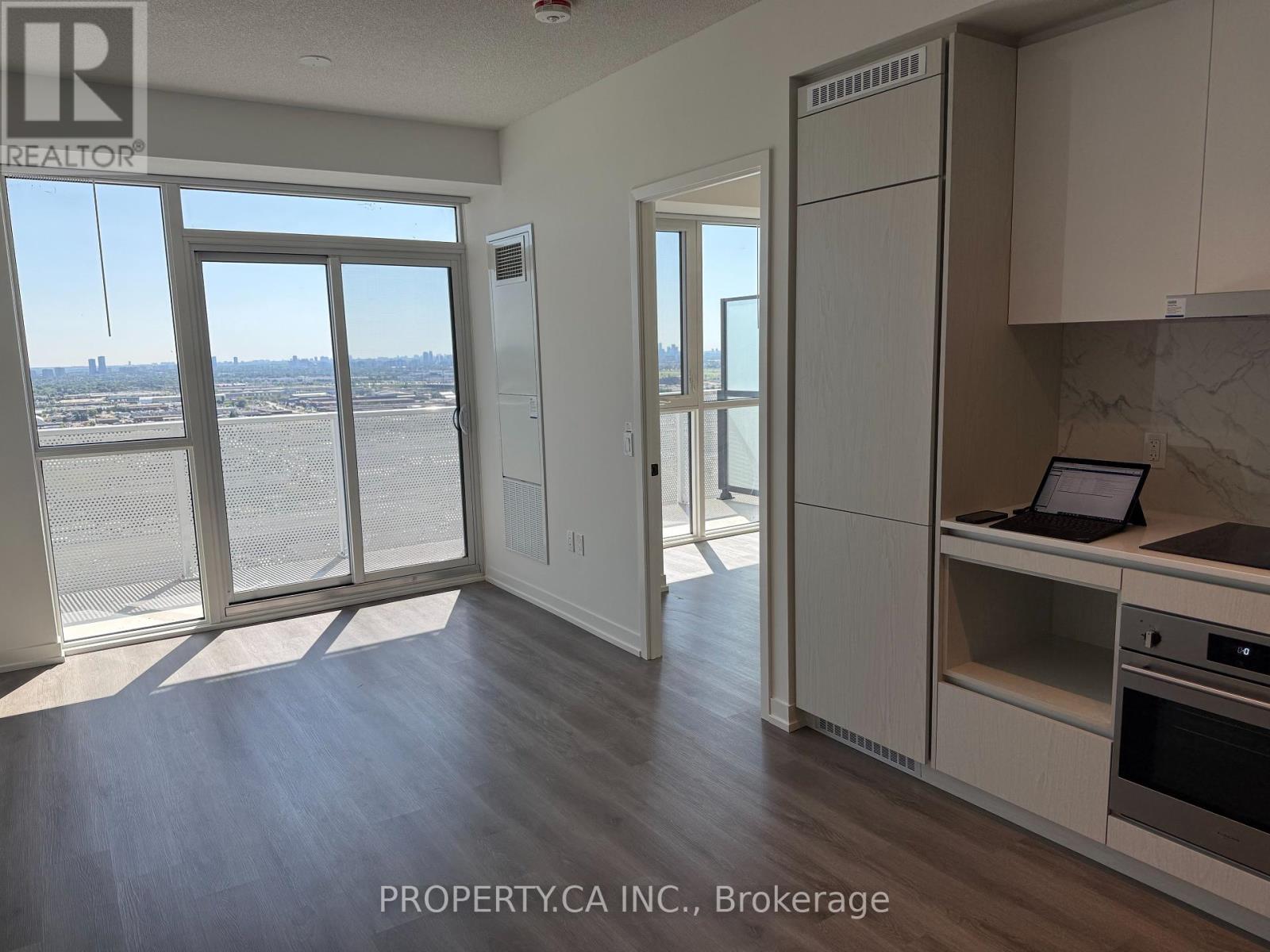 3306 - 28 INTERCHANGE WAY, Vaughan, Ontario
