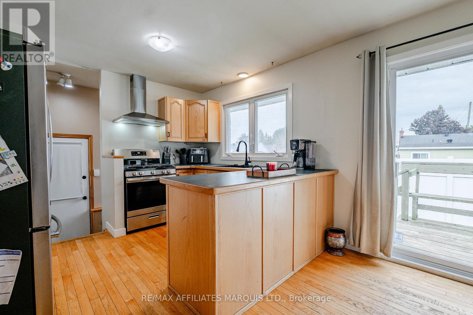 900 Osborne Avenue, Cornwall, Ontario  K6J 1K6 - Photo 13 - X12434418