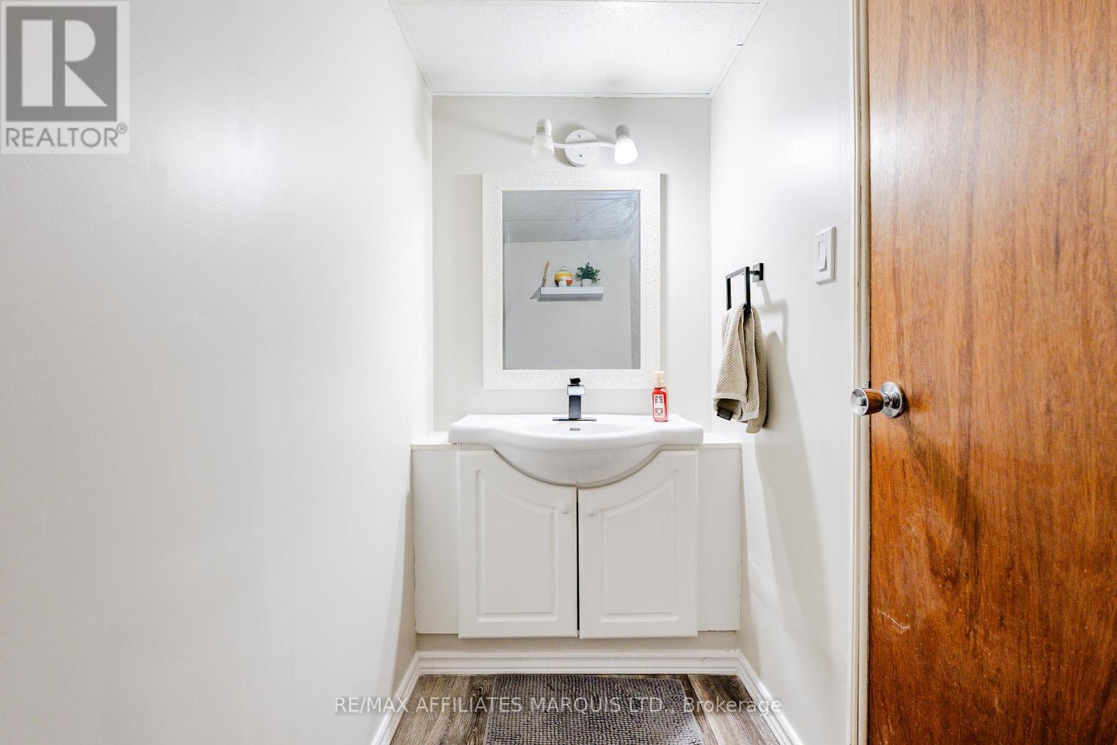 900 Osborne Avenue, Cornwall, Ontario  K6J 1K6 - Photo 30 - X12434418