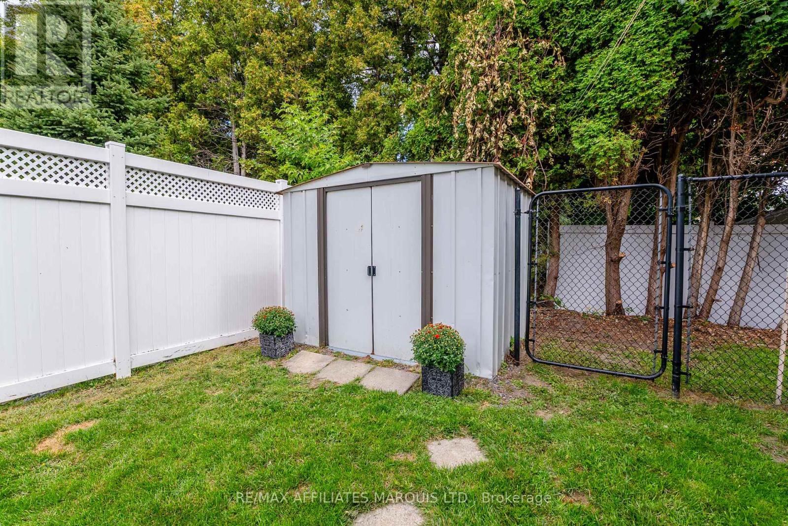 900 Osborne Avenue, Cornwall, Ontario  K6J 1K6 - Photo 43 - X12434418