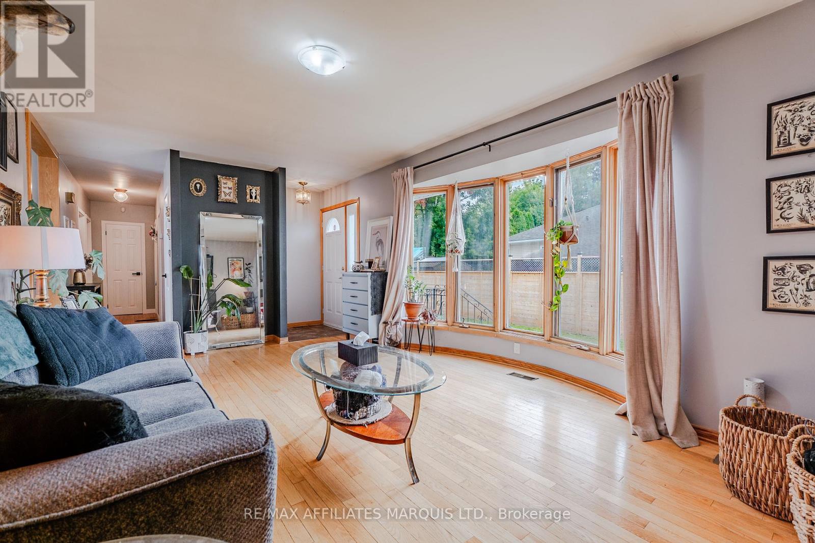 900 Osborne Avenue, Cornwall, Ontario  K6J 1K6 - Photo 6 - X12434418