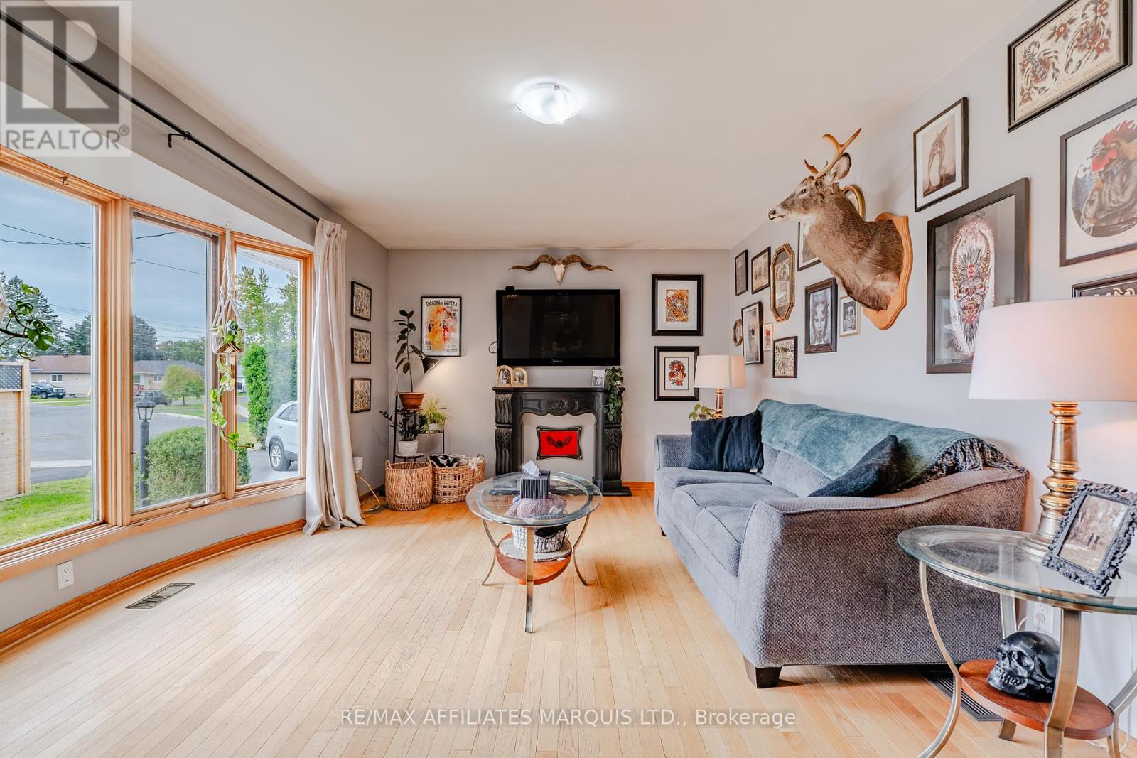 900 Osborne Avenue, Cornwall, Ontario  K6J 1K6 - Photo 8 - X12434418