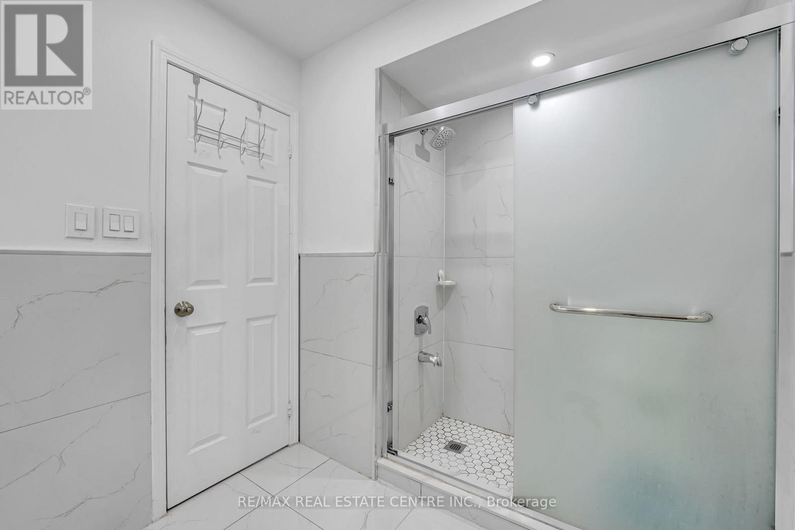 304 Andrews Trail, Milton, Ontario  L9T 6S5 - Photo 32 - W12377591