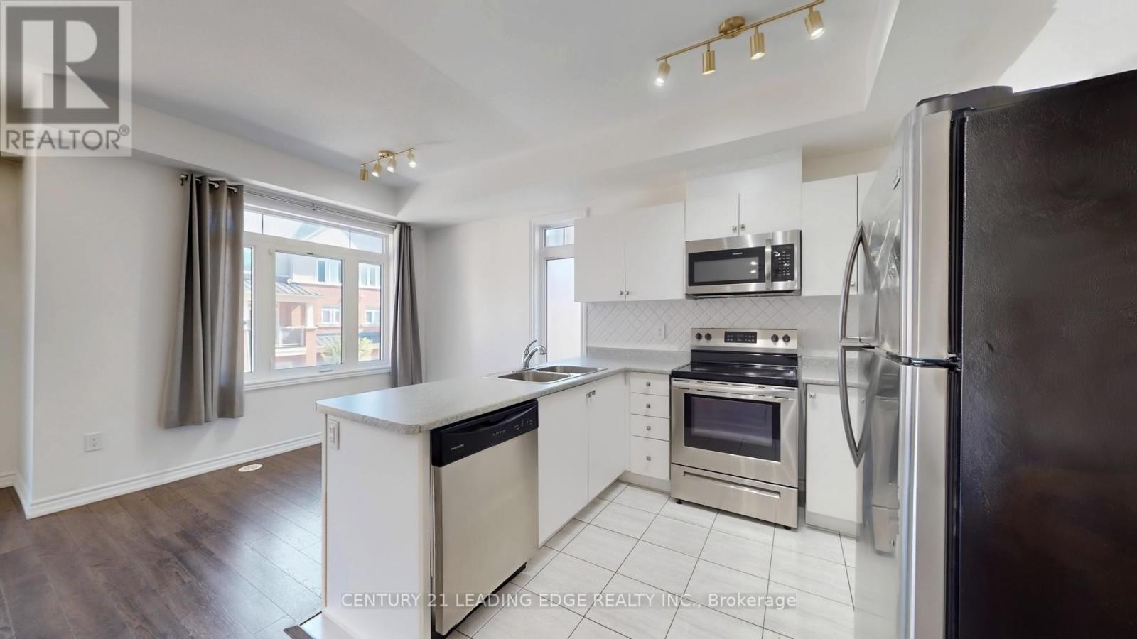 2420 Nantucket Chase, Pickering, Ontario  L1X 0E4 - Photo 12 - E12429831