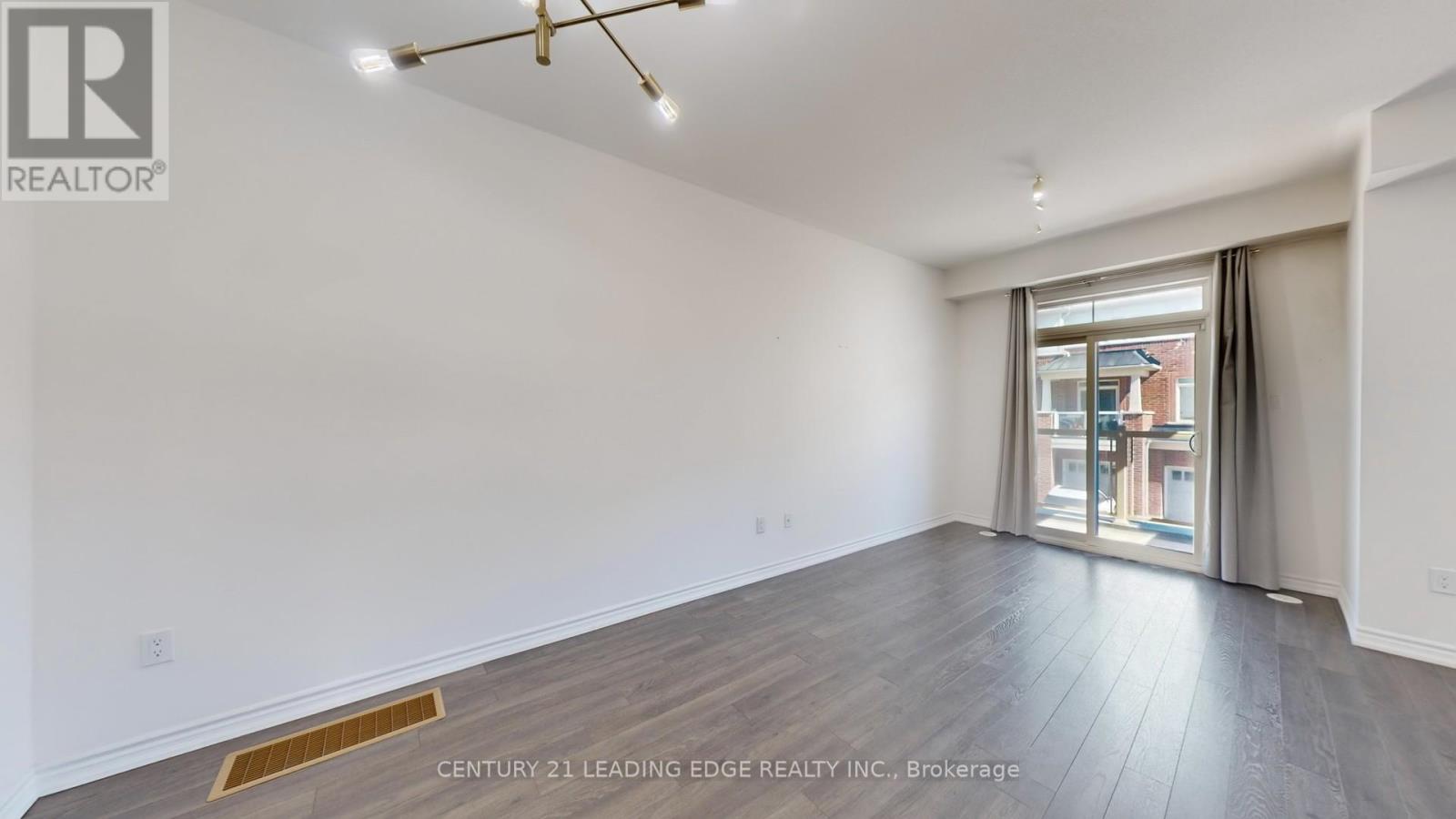 2420 Nantucket Chase, Pickering, Ontario  L1X 0E4 - Photo 7 - E12429831