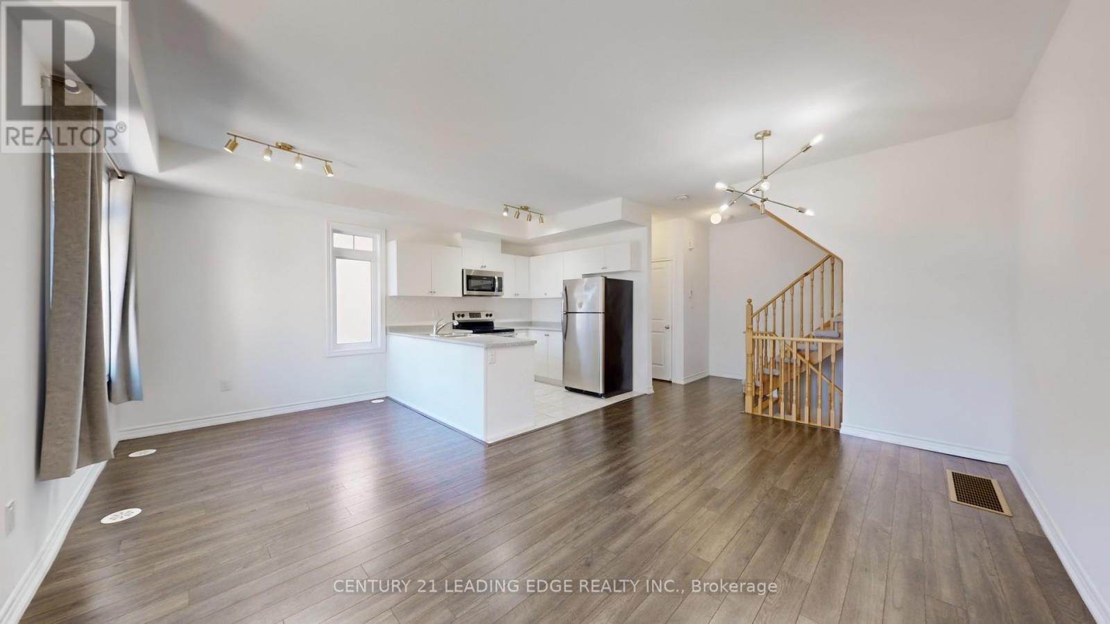 2420 Nantucket Chase, Pickering, Ontario  L1X 0E4 - Photo 8 - E12429831