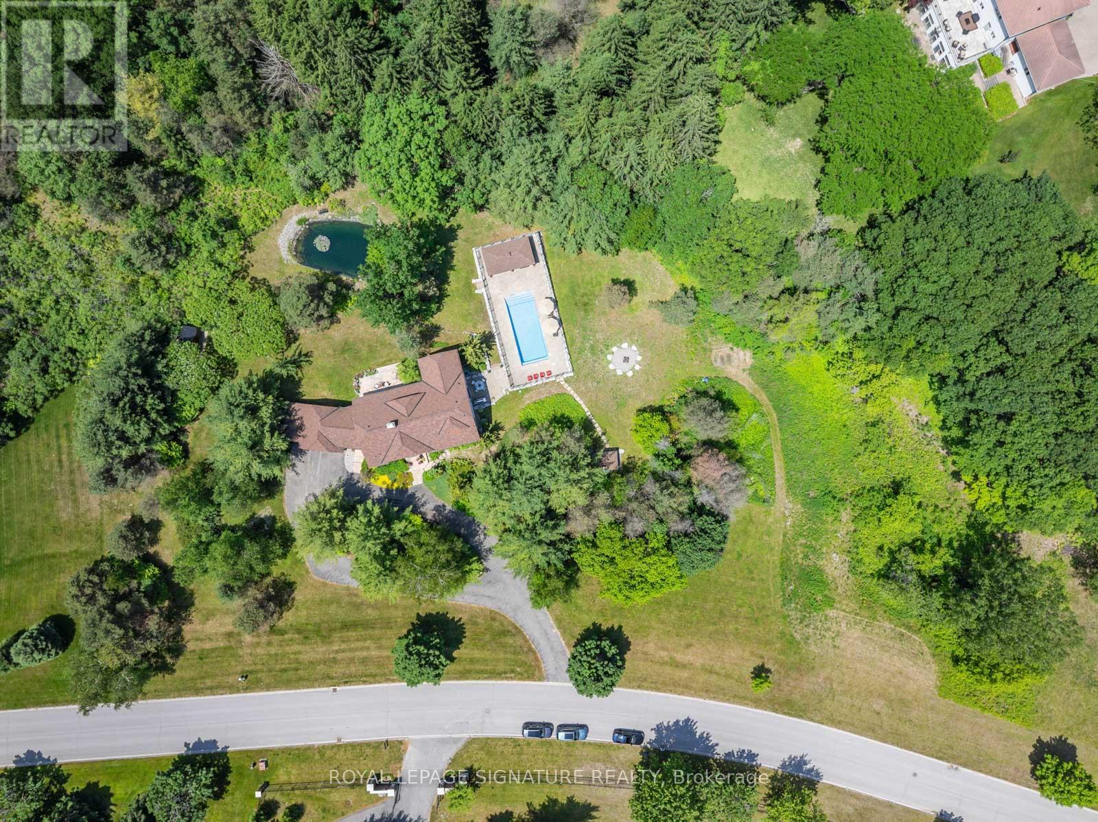 30 Kingswood Drive, King, Ontario  L7B 1K8 - Photo 47 - N12432099
