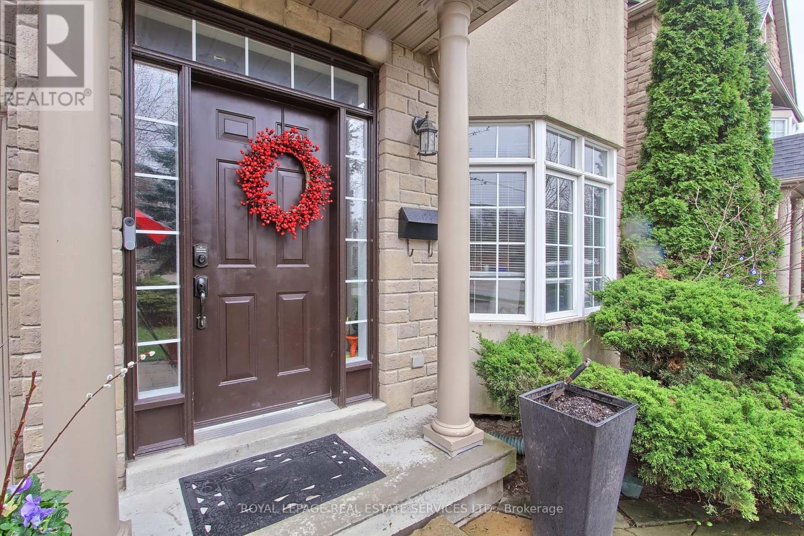 3 Tyre Avenue, Toronto, Ontario  M9A 1C5 - Photo 5 - W12434058