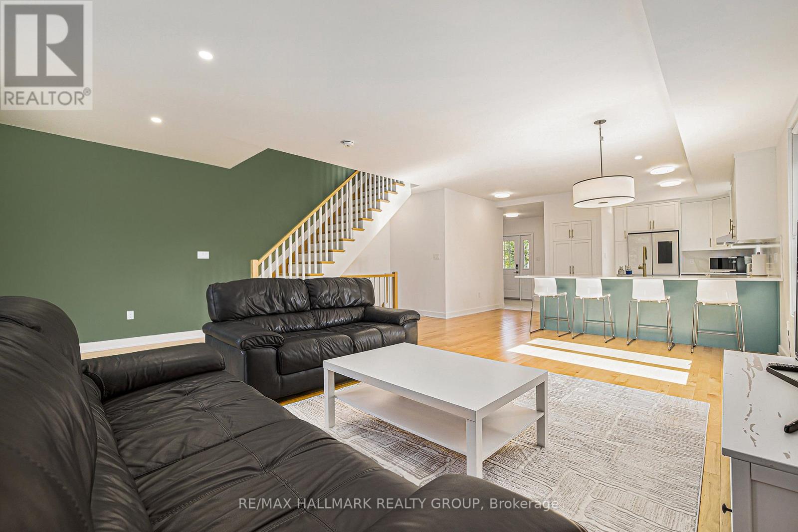 156 Country Meadow Drive, Ottawa, Ontario  K0A 1L0 - Photo 14 - X12412365