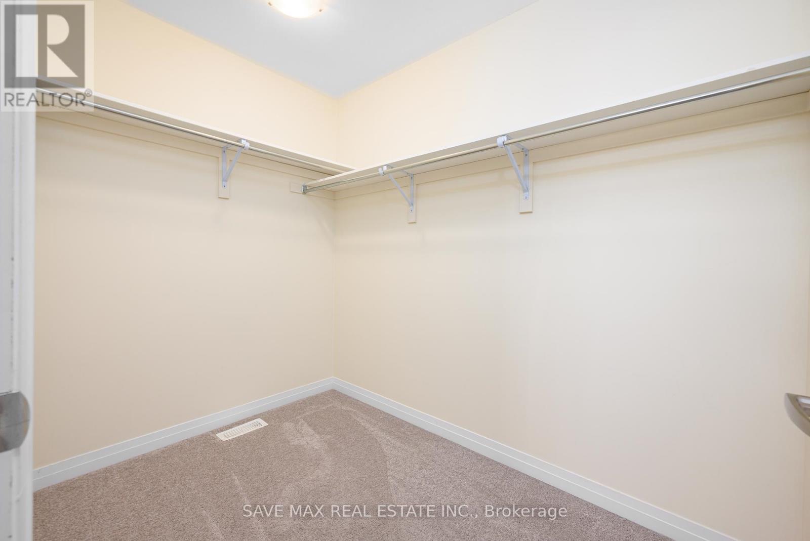 43 Carew Boulevard, Kawartha Lakes, Ontario  K9V 0P7 - Photo 27 - X12432424