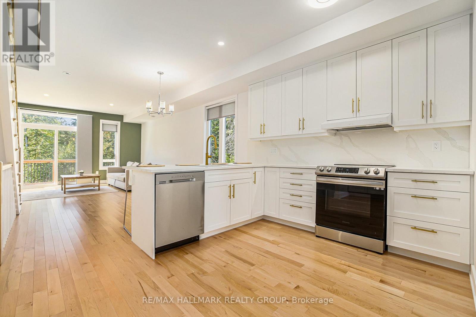 156 Country Meadow Drive, Ottawa, Ontario  K0A 1L0 - Photo 32 - X12412365