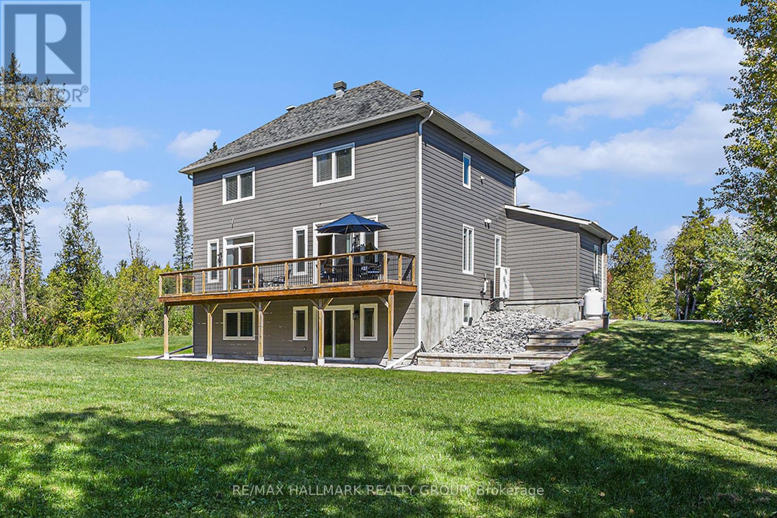 156 Country Meadow Drive, Ottawa, Ontario  K0A 1L0 - Photo 46 - X12412365