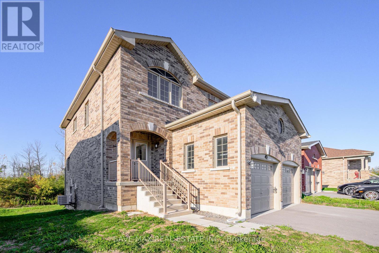 43 Carew Boulevard, Kawartha Lakes, Ontario  K9V 0P7 - Photo 5 - X12432424