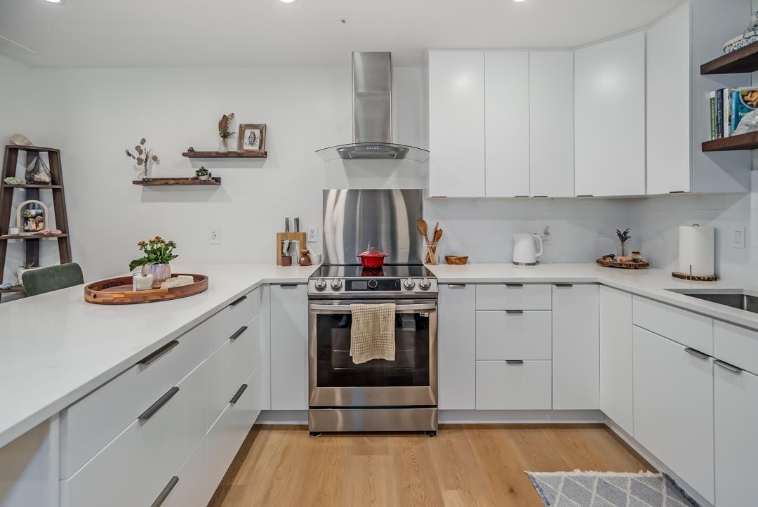 203 2700 Mccallum Road, Abbotsford, British Columbia  V2S 6X9 - Photo 2 - R3053119