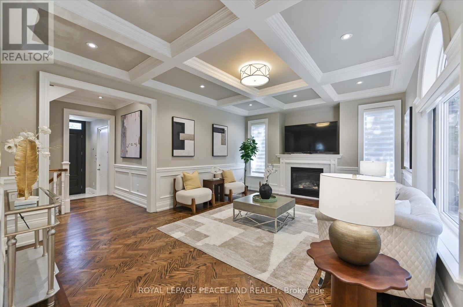 2 Flaremore Crescent, Toronto, Ontario  M2K 1V1 - Photo 20 - C12431269