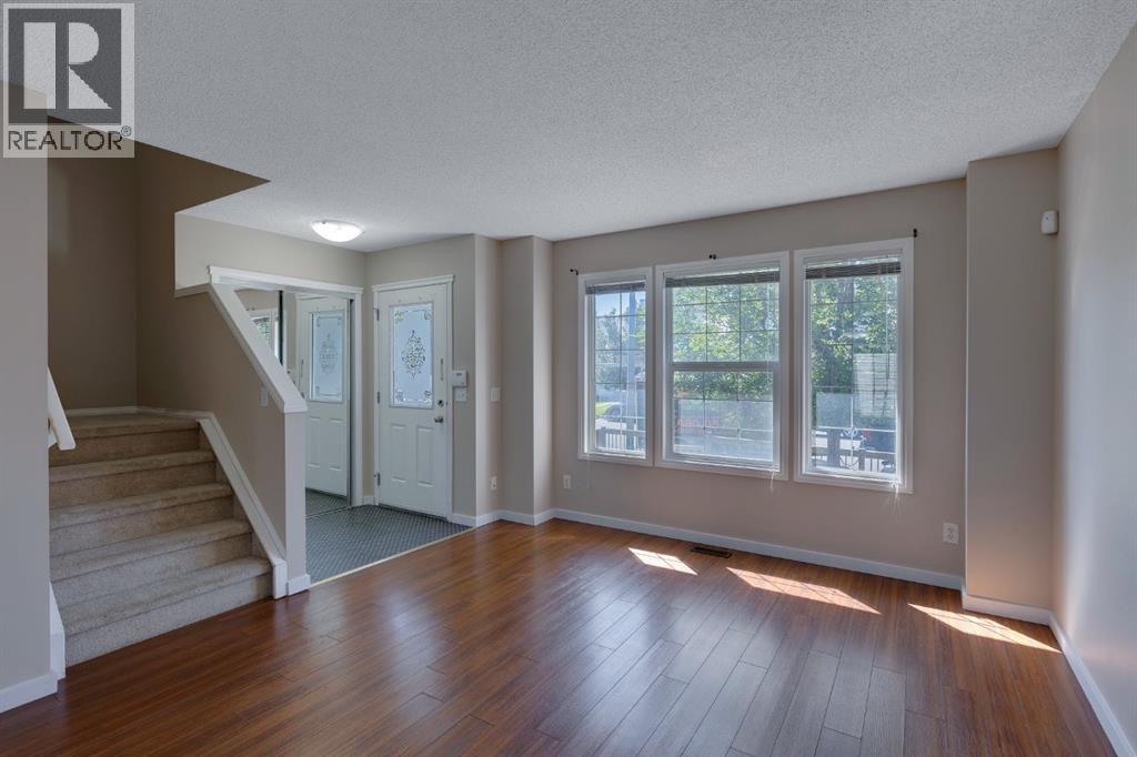 427 Saddlebrook Way Ne, Calgary, Alberta  T3J 5M7 - Photo 12 - A2248432