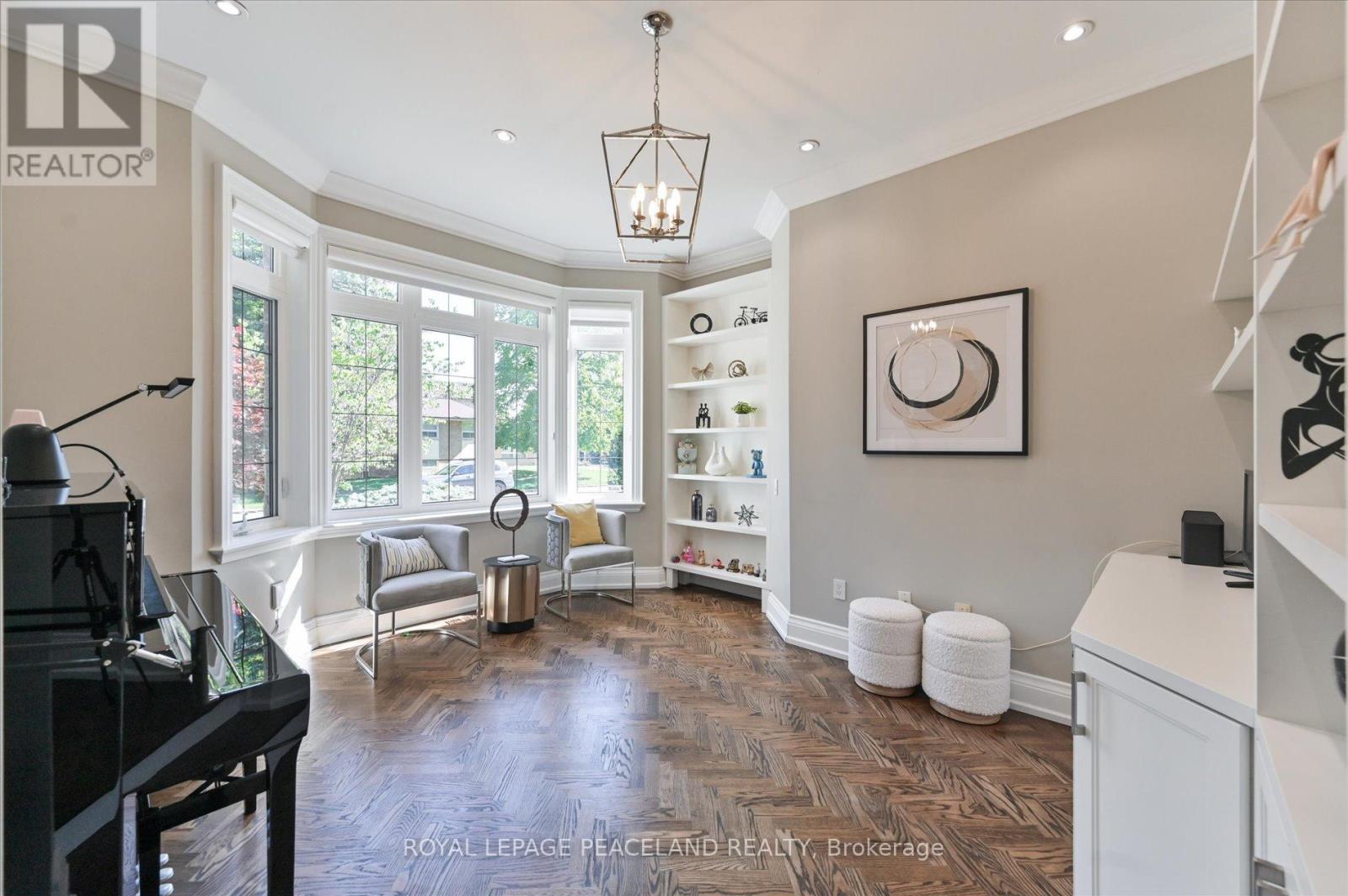 2 Flaremore Crescent, Toronto, Ontario  M2K 1V1 - Photo 24 - C12431269