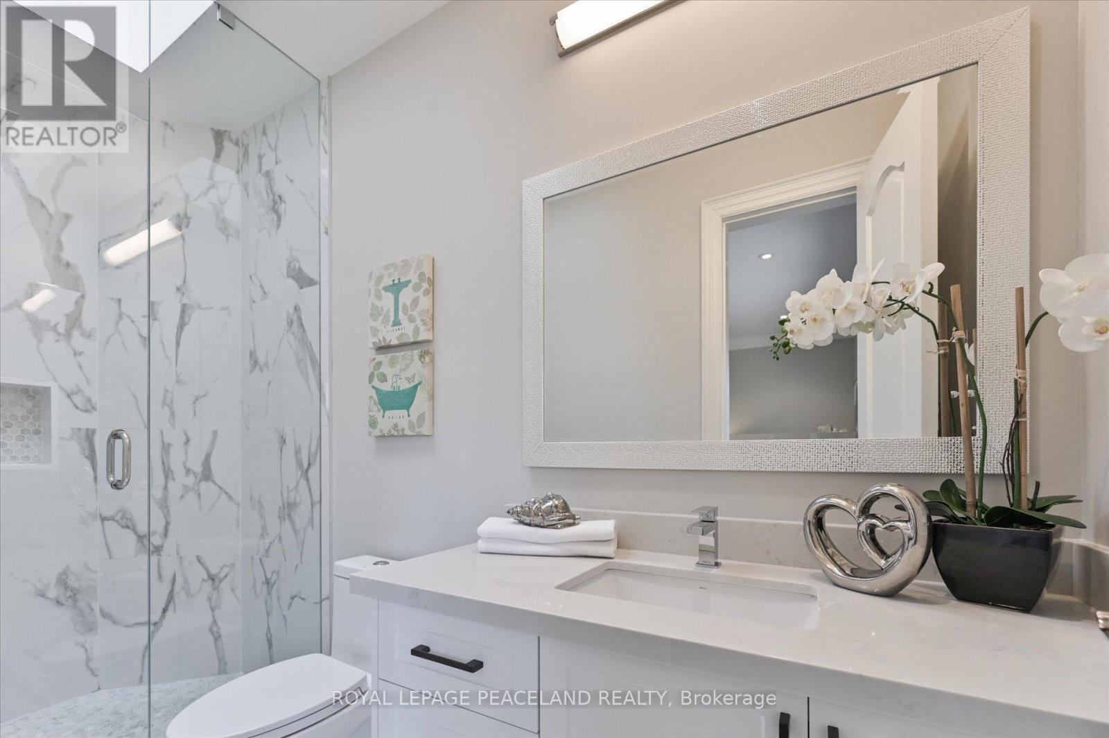 2 Flaremore Crescent, Toronto, Ontario  M2K 1V1 - Photo 37 - C12431269