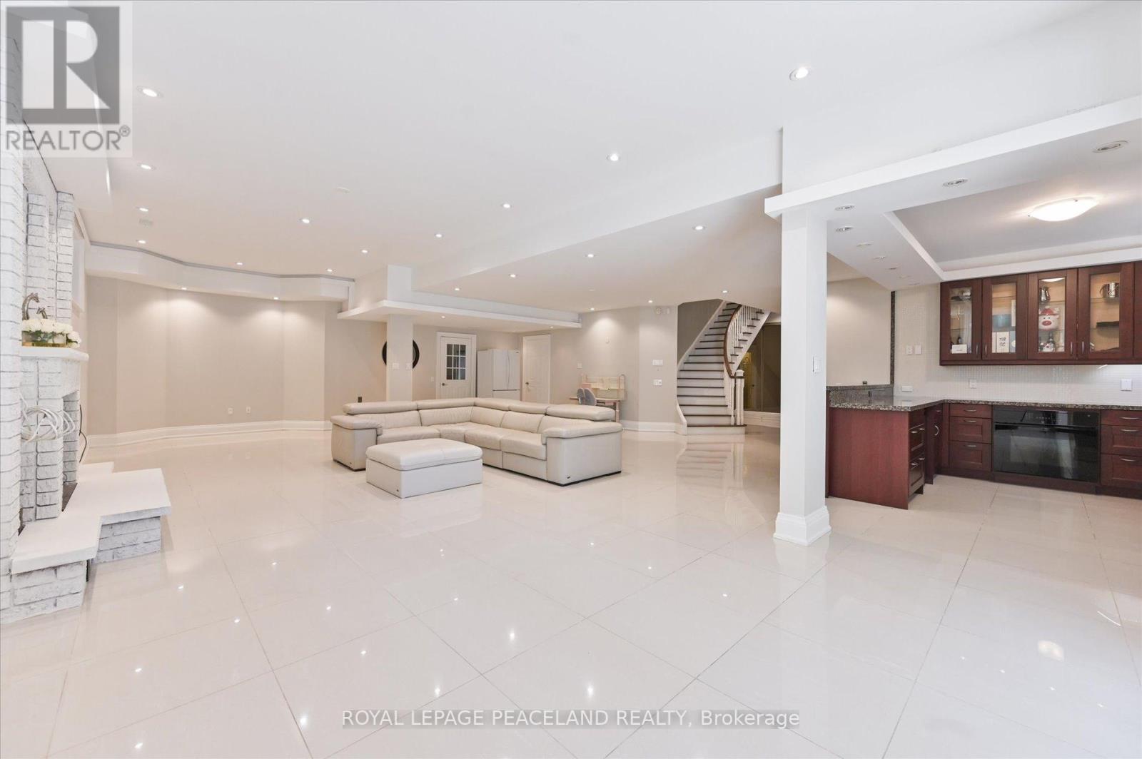2 Flaremore Crescent, Toronto, Ontario  M2K 1V1 - Photo 42 - C12431269