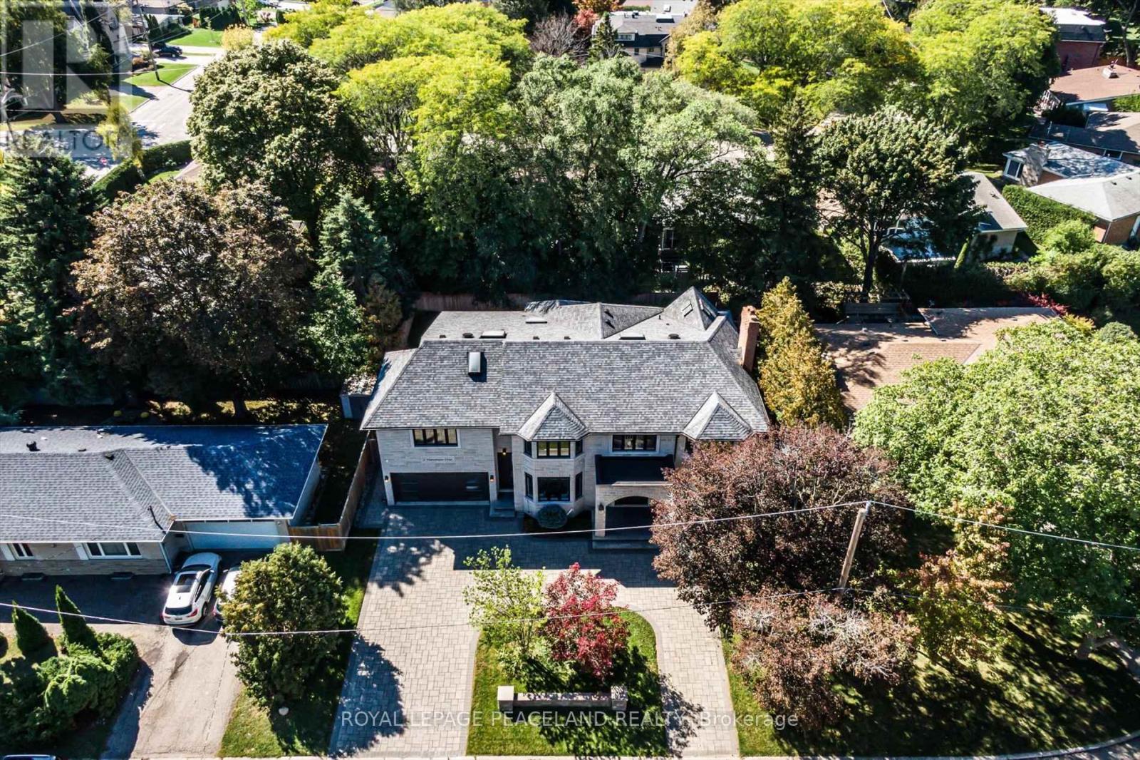 2 Flaremore Crescent, Toronto, Ontario  M2K 1V1 - Photo 5 - C12431269