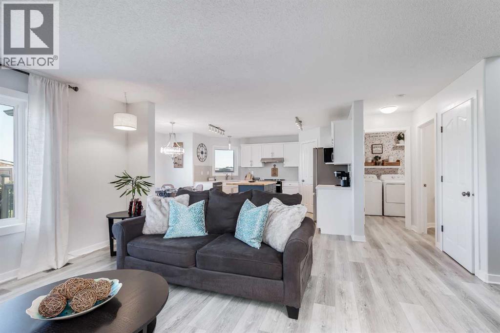 522 Stonegate Road Nw, Airdrie, Alberta  T4B 3A1 - Photo 7 - A2251886