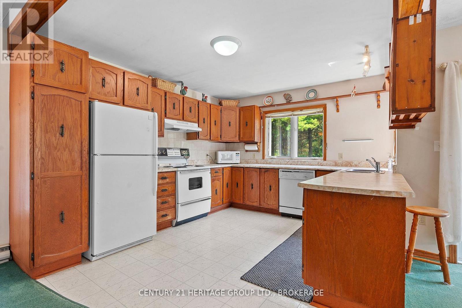 1882 Sunbury Road, Frontenac, Ontario  K0H 1X0 - Photo 12 - X12434391