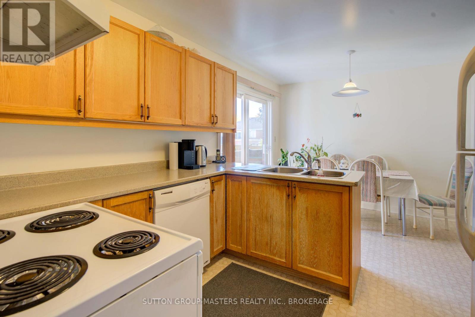 778 Davis Drive, Kingston, Ontario  K7M 8E7 - Photo 15 - X12434498