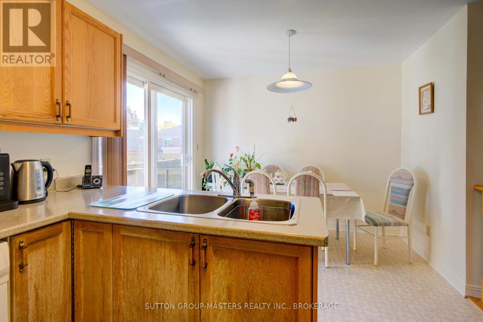 778 Davis Drive, Kingston, Ontario  K7M 8E7 - Photo 16 - X12434498