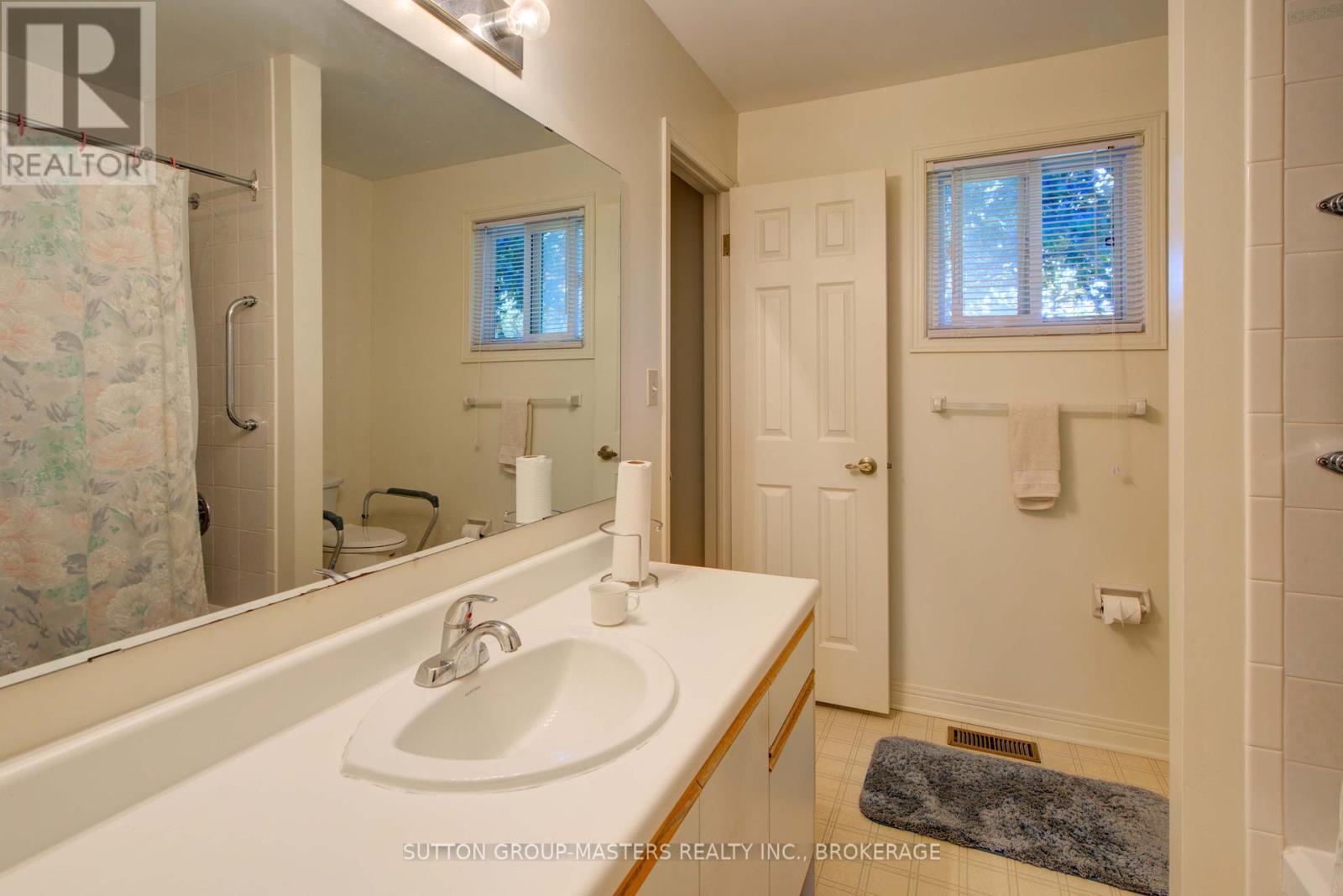 778 Davis Drive, Kingston, Ontario  K7M 8E7 - Photo 21 - X12434498